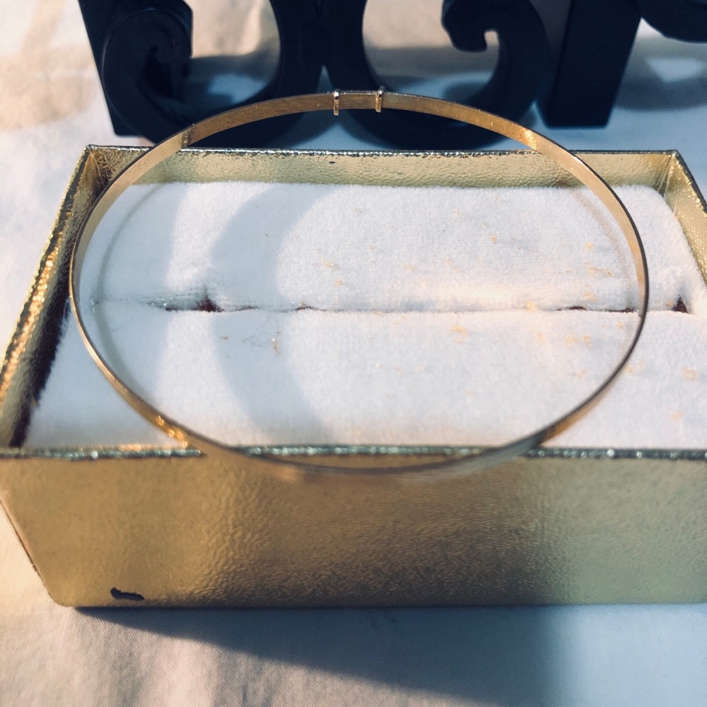 14k Gold Tone Women’s Hinge Bangle Bracelet - Picture 7 of 14